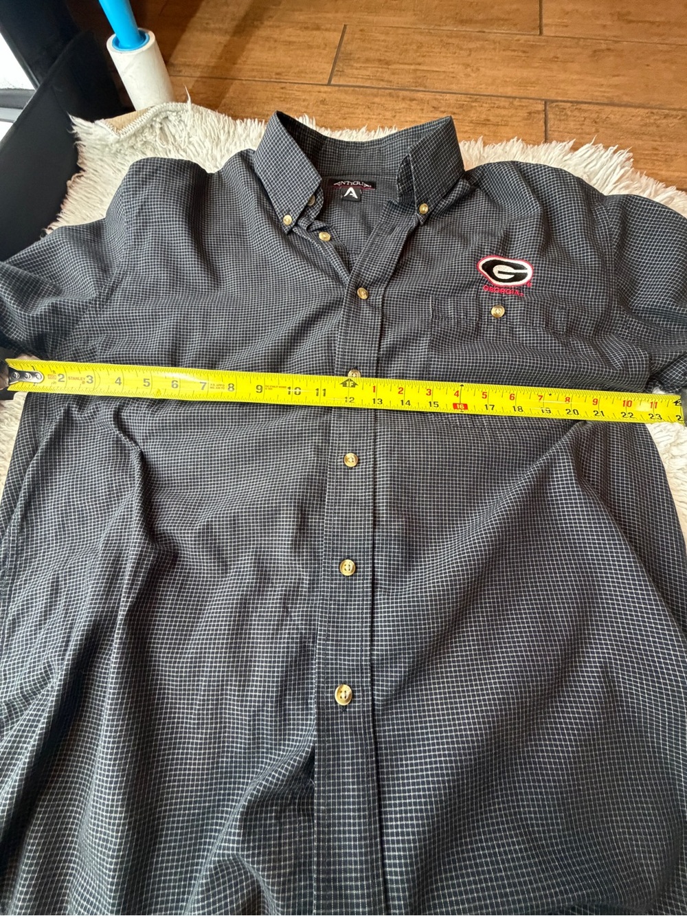 Men’s Antigua black/white checkered UGA Georgia Football button up - Picture 7 of 9